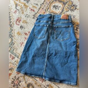 Levi Classic Skirt - Women’s
